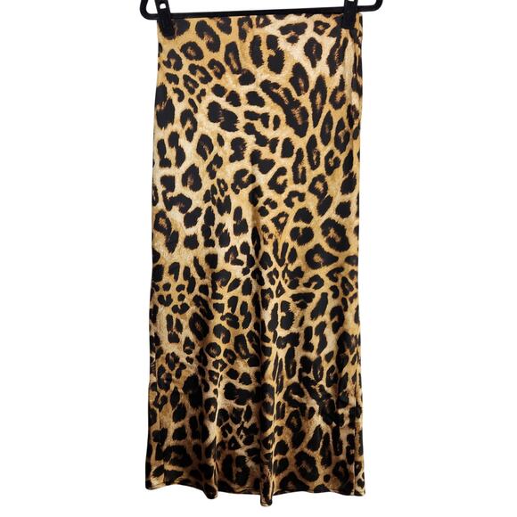 Pink Lily Women's Animal Print Pull-up Slip Skirt SZ Medium EUC - Picture 3 of 11